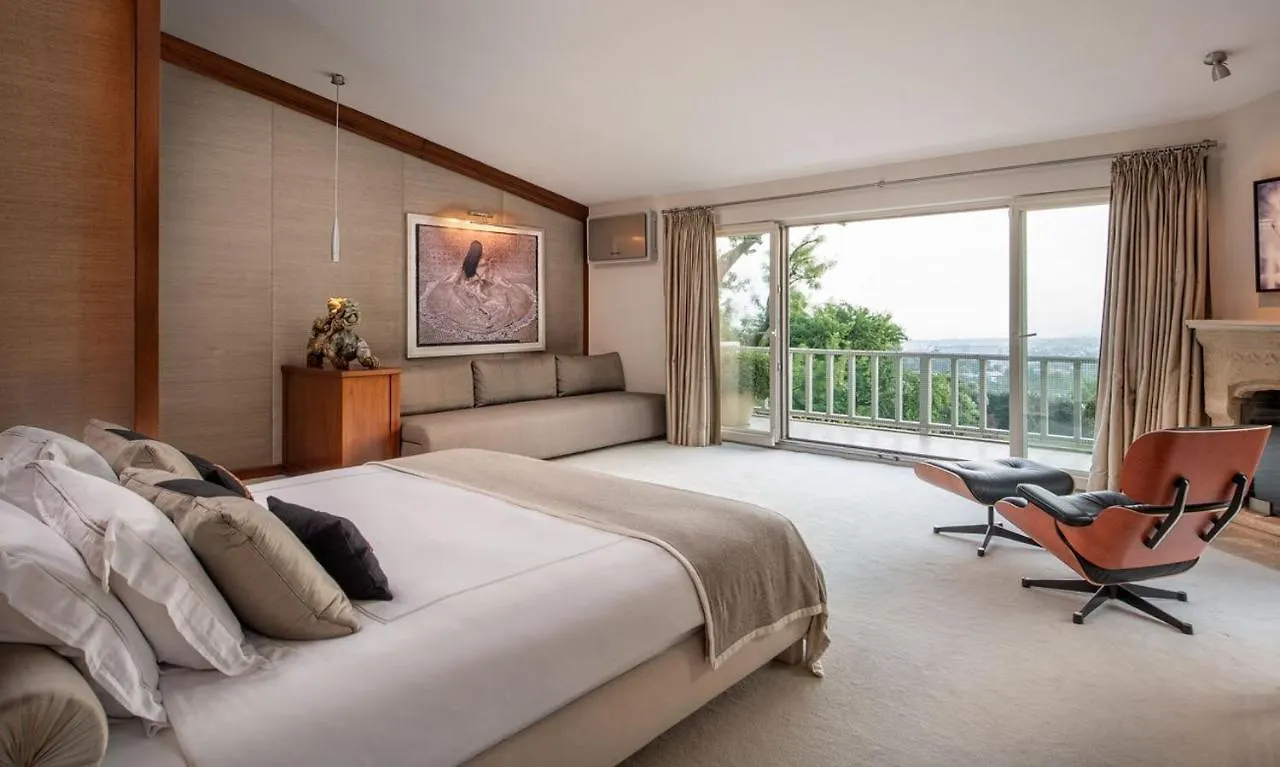 Enchanting 22,000M2 Property And Elegant 5 Bedroom Manor Istanbul Turcia